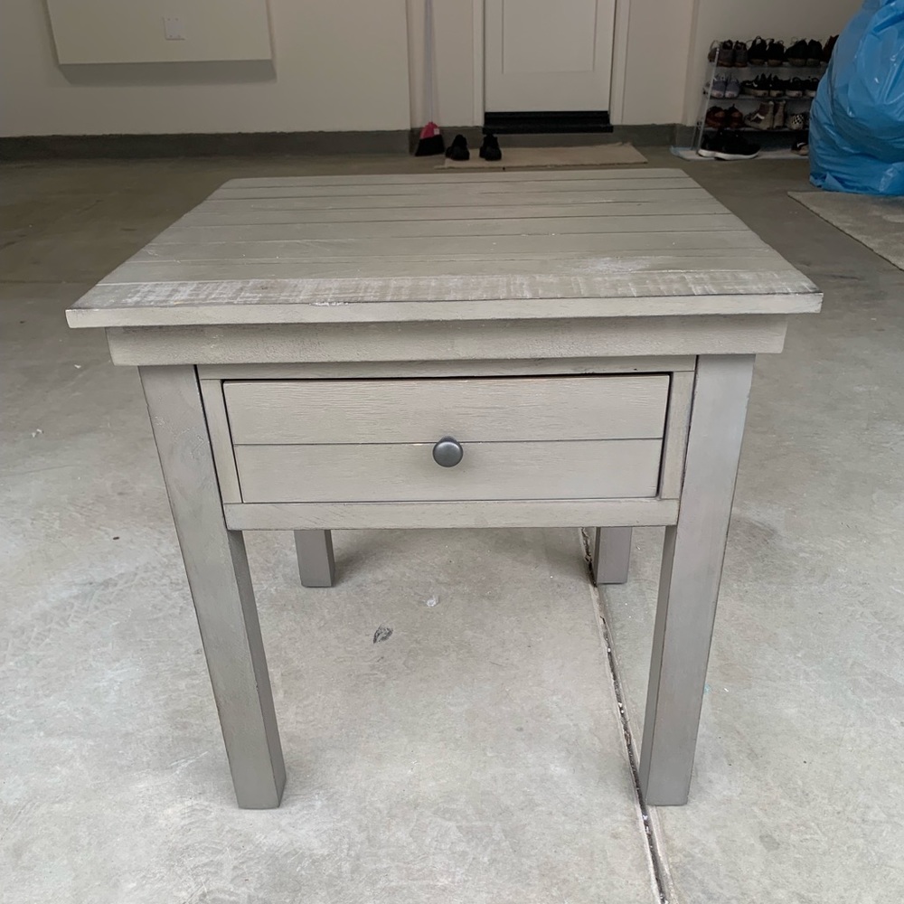 End table